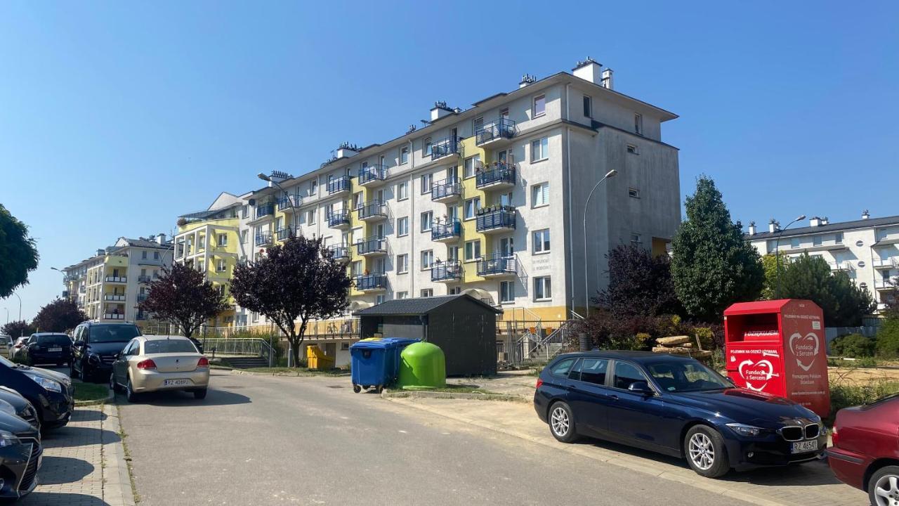 Apartament #Widokowa Apartment เชชูฟ ภายนอก รูปภาพ